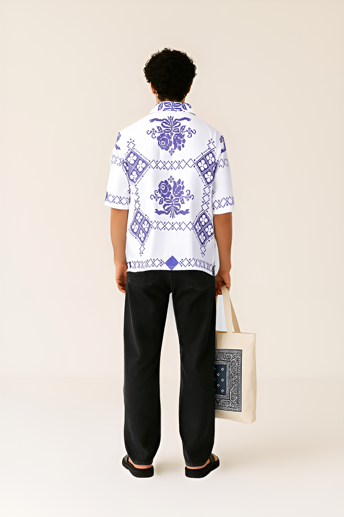 THE BLUE CHAPTER OVERSIZED SHIRT